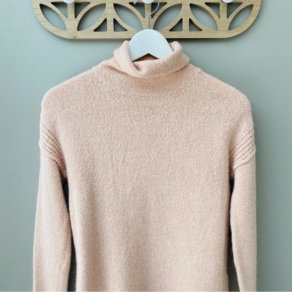 GAP Pullover Turtleneck Sweater Pink Sz Small - Picture 2 of 9